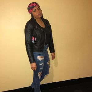 Meet your Posher, Danee